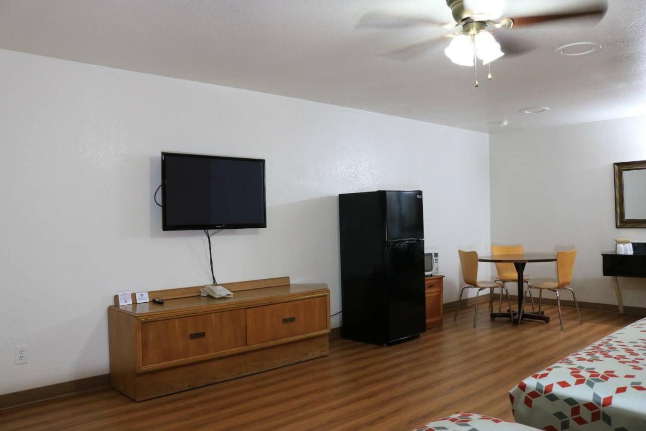 Heritage Inn & Suites El Dorado Extérieur photo